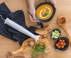 Alessi Staafmixer Plissé - 2 Standen - Wit - Michele De Lucchi - MDL10 W 5 Alessi Staafmixer Plissé - 2 Standen - Wit - Michele De Lucchi - MDL10 W -Praktische Winkel Voor Keukenbenodigdheden staafmixer 1 1