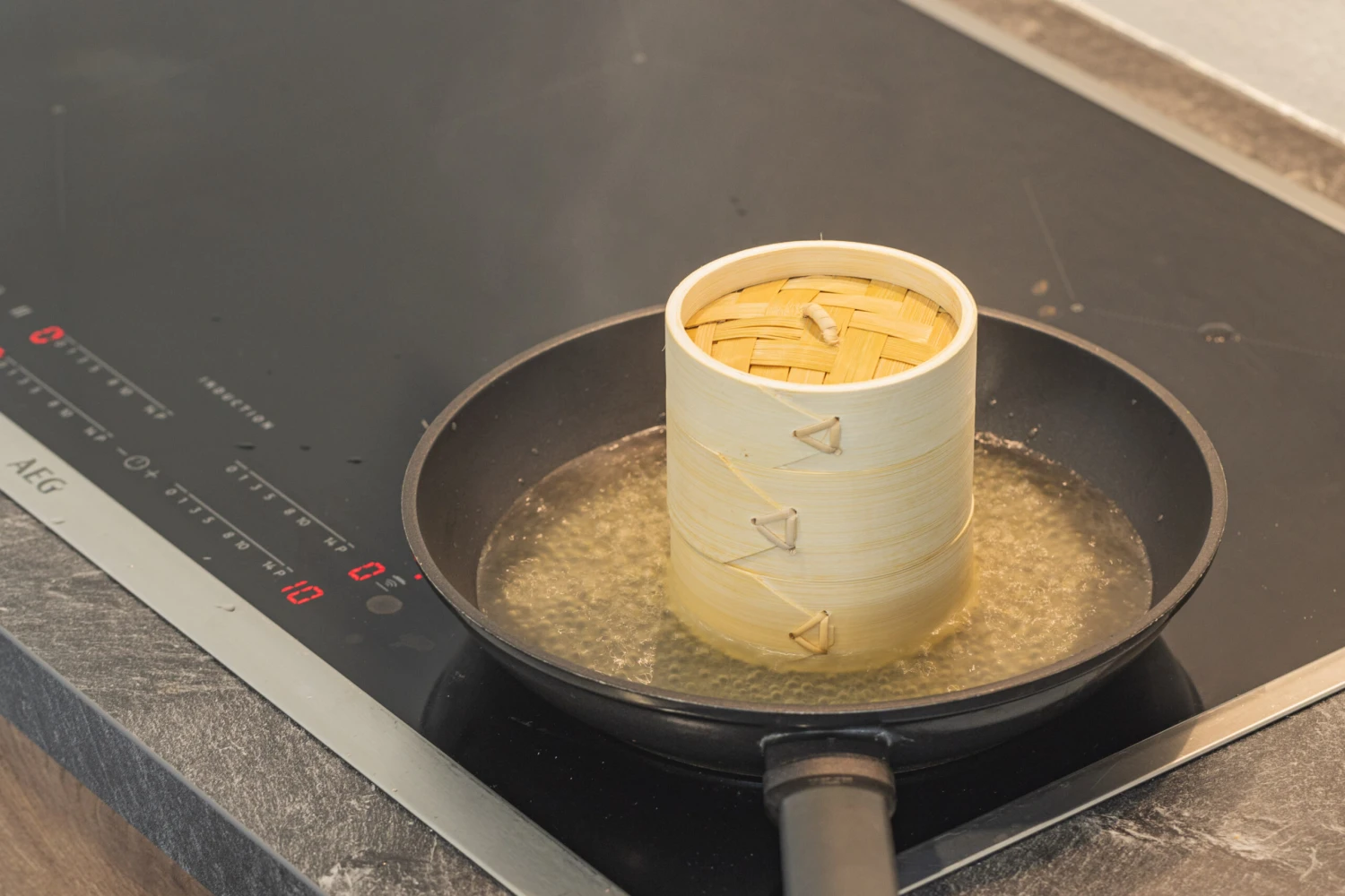 Sareva Stoommandje Bamboe 2-laags - ø 10 cm Sareva Stoommandje Bamboe 2-laags - ø 10 Cm -Praktische Winkel Voor Keukenbenodigdheden stoommand gebruik 3 scaled