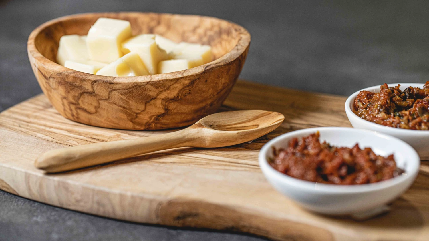 Jay Hill Kaasplank Tunea - Olijfhout - 18 x 16 cm Jay Hill Kaasplank Tunea - Olijfhout - 18 X 16 Cm -Praktische Winkel Voor Keukenbenodigdheden tunea 26 1 scaled