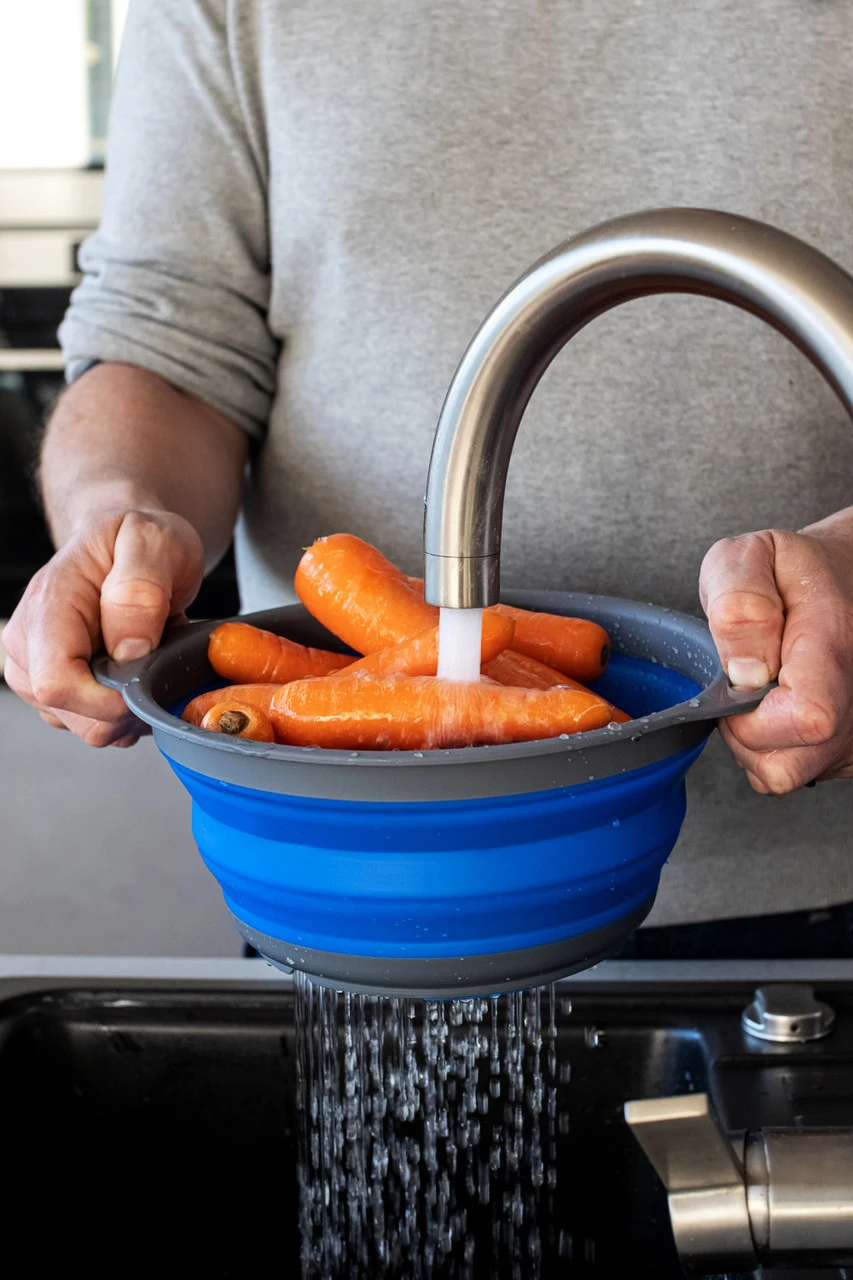 Colourworks Vergiet Blauw - ø 24 cm Colourworks Vergiet Blauw - ø 24 Cm -Praktische Winkel Voor Keukenbenodigdheden vp7ngzwqwk1nvwberakb 12941